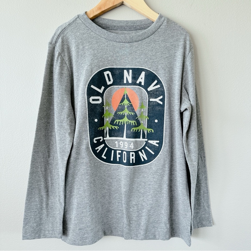 Old Navy shirt XS 5T New with tags!